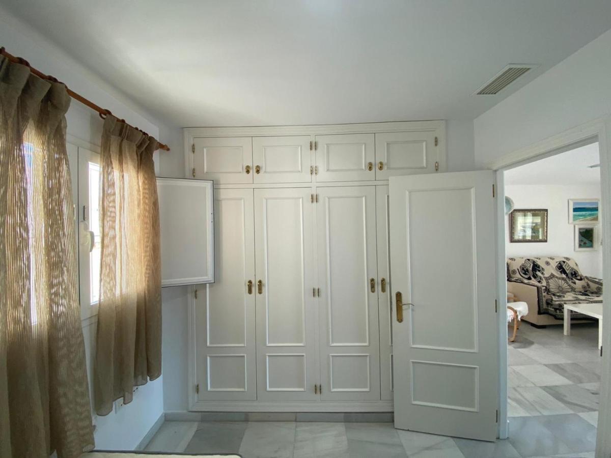 Arco Urta Apartment โกนิล เด ลาฟรอนเตรา ภายนอก รูปภาพ